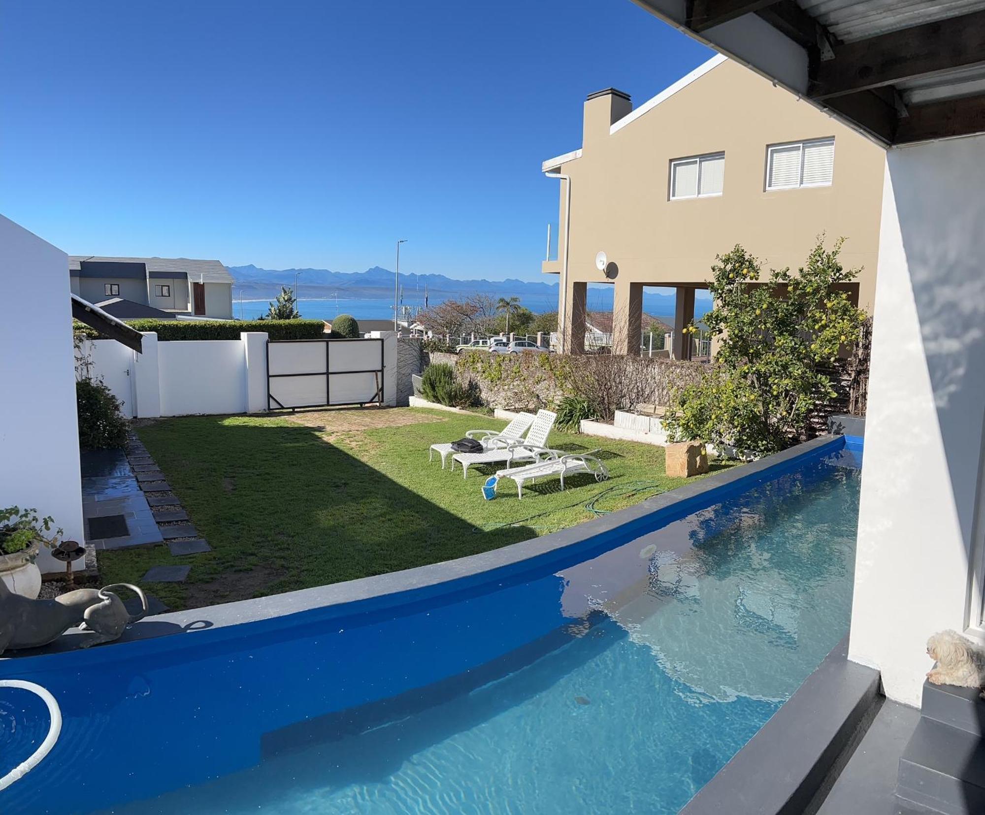 De La Fontaine Guest Cottage And Pool View Luxury Suite เพลตเตนเบิร์กเบย์ ภายนอก รูปภาพ